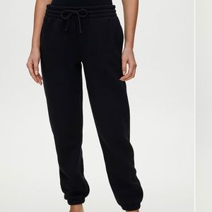 Black TNA aritzia boyfriend sweatpants